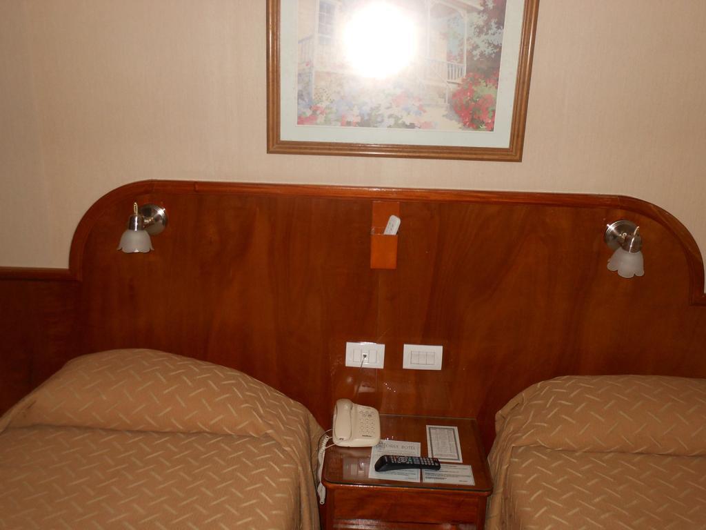 Hotel Orly Corrientes Kamer foto